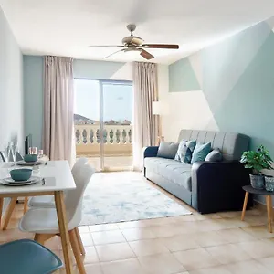Apartment Great View, Heated Pool, Cool Design - Castle Harbour In Cristianos, Los Cristianos (Tenerife)